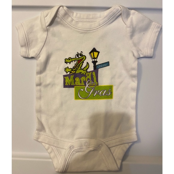 💜💛💚2/$16 | Mardi Gras onesie bundle | 3-6M - Picture 3 of 3